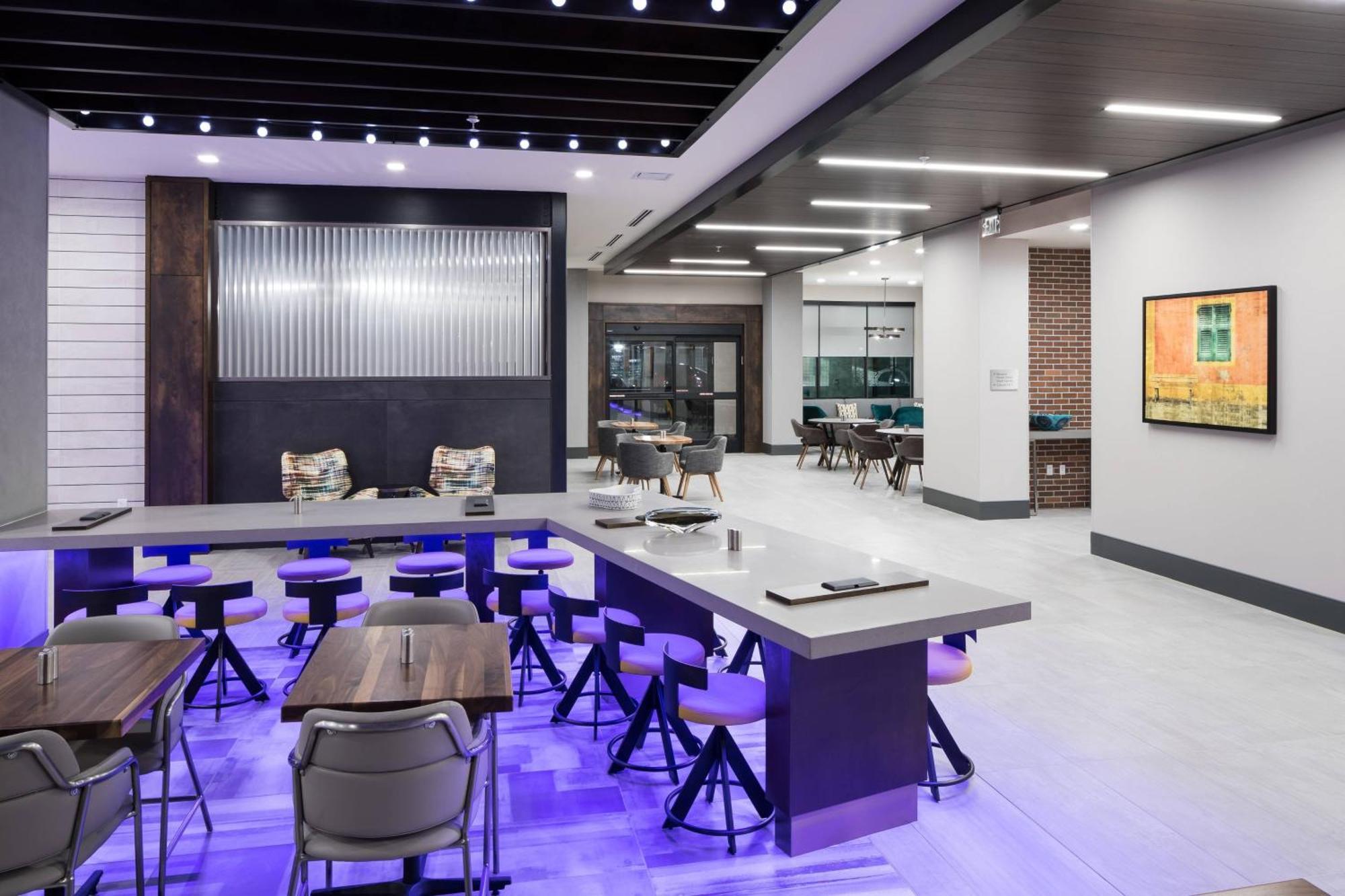 Courtyard By Marriott Houston Heights/I-10 Hotel Eksteriør billede
