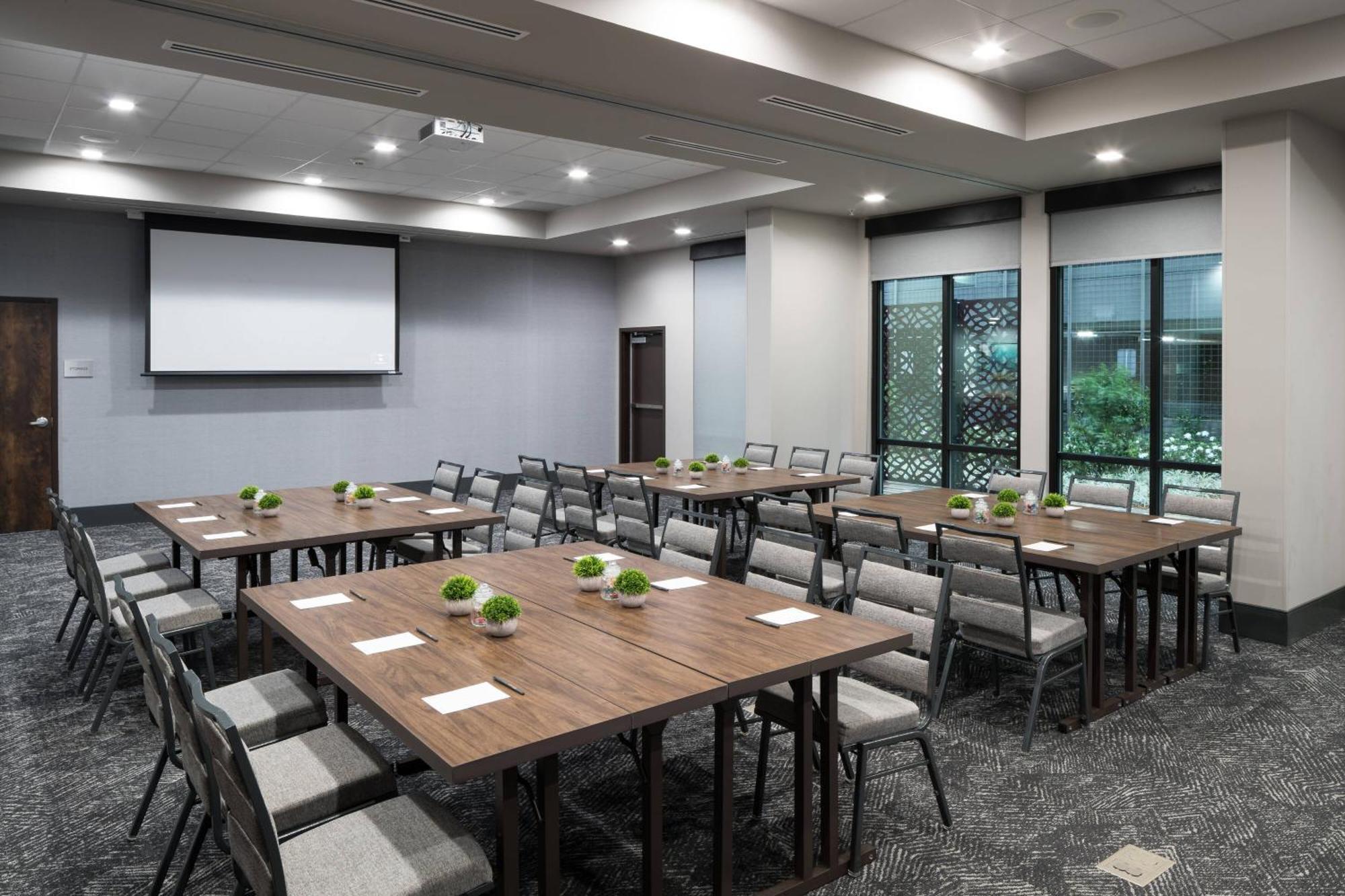 Courtyard By Marriott Houston Heights/I-10 Hotel Eksteriør billede