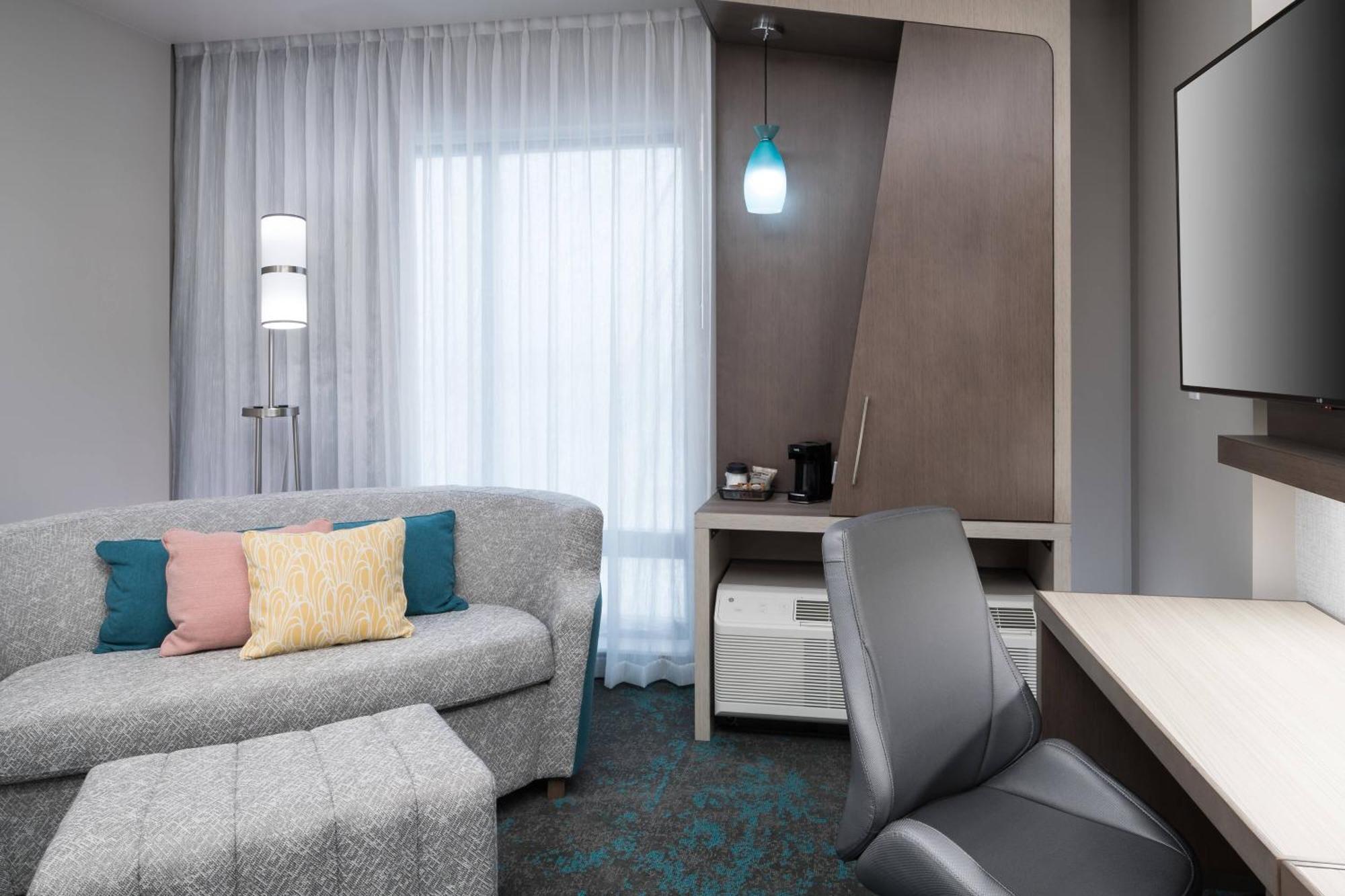 Courtyard By Marriott Houston Heights/I-10 Hotel Eksteriør billede